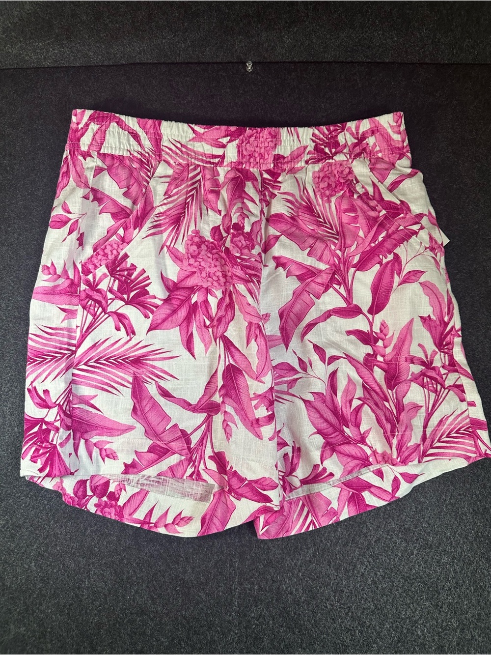Land 'N Sea Women's Pink Tropical Floral Print Elastic Waist Shorts Large